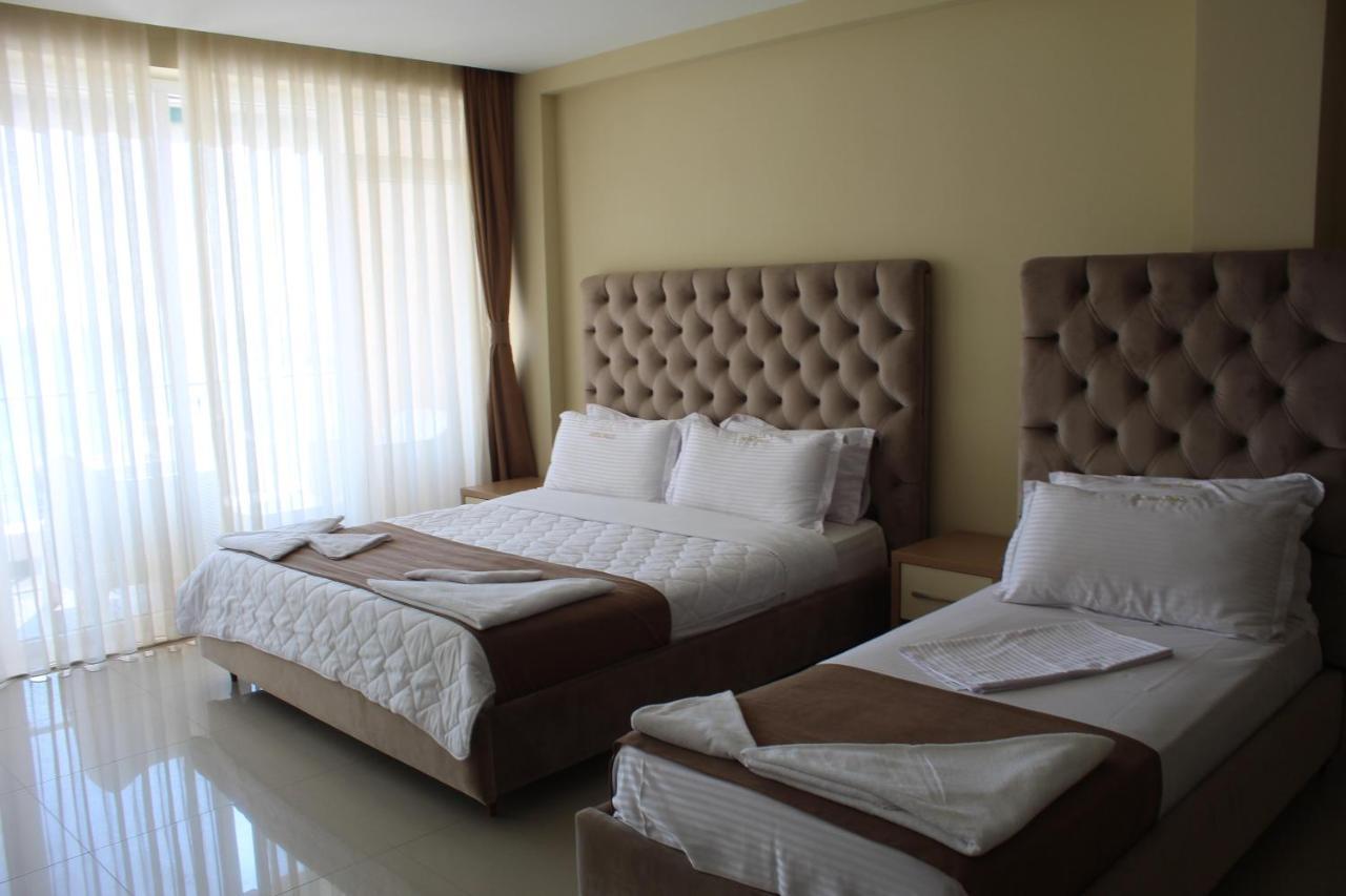 Shëngjin Hotel Frojd - Beach Front Resort מראה חיצוני תמונה