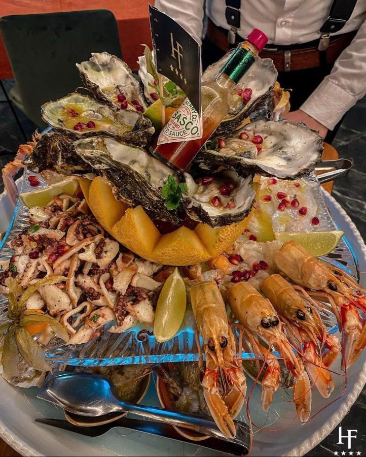 Shëngjin Hotel Frojd - Beach Front Resort מראה חיצוני תמונה