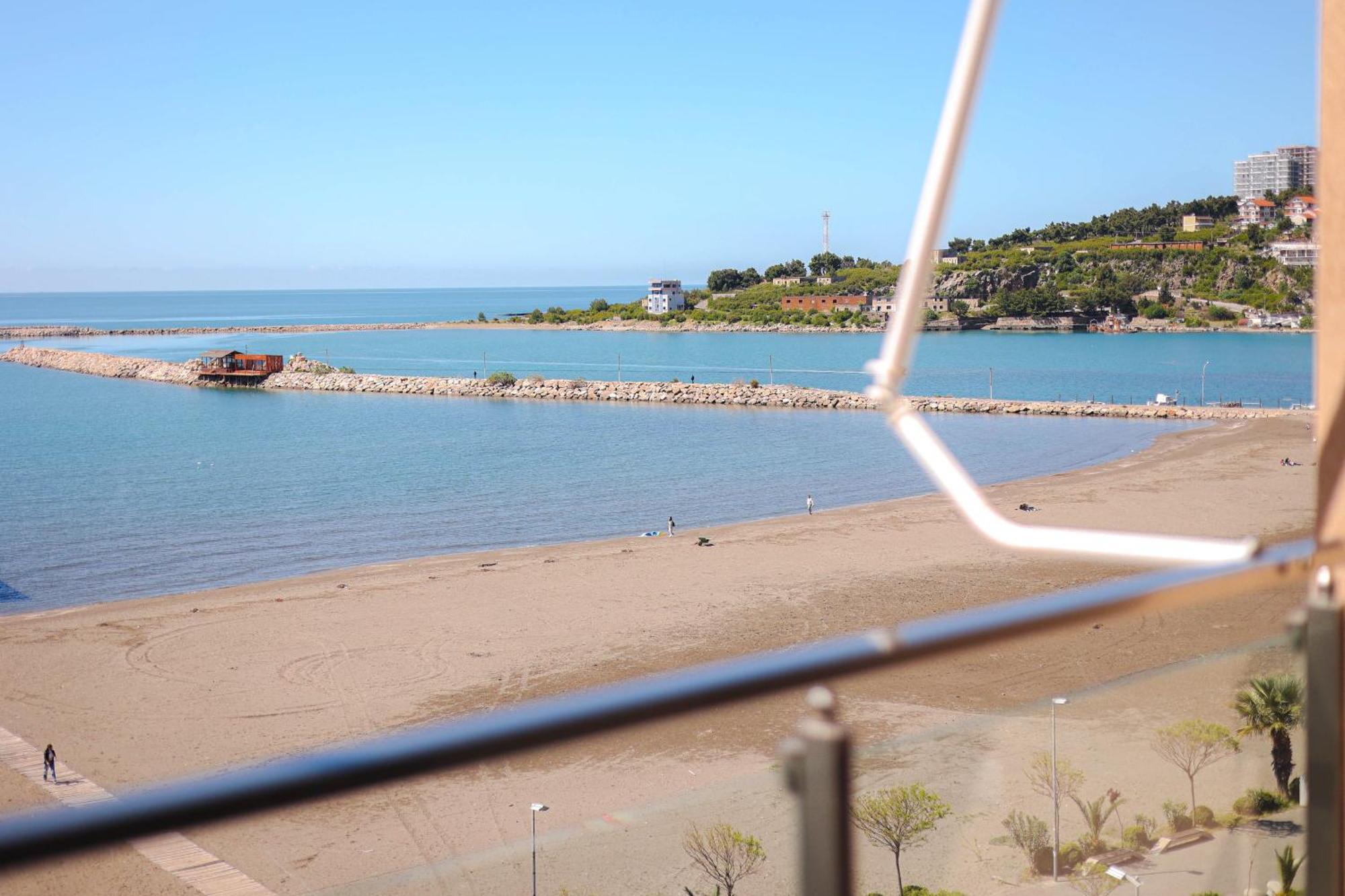 Shëngjin Hotel Frojd - Beach Front Resort מראה חיצוני תמונה