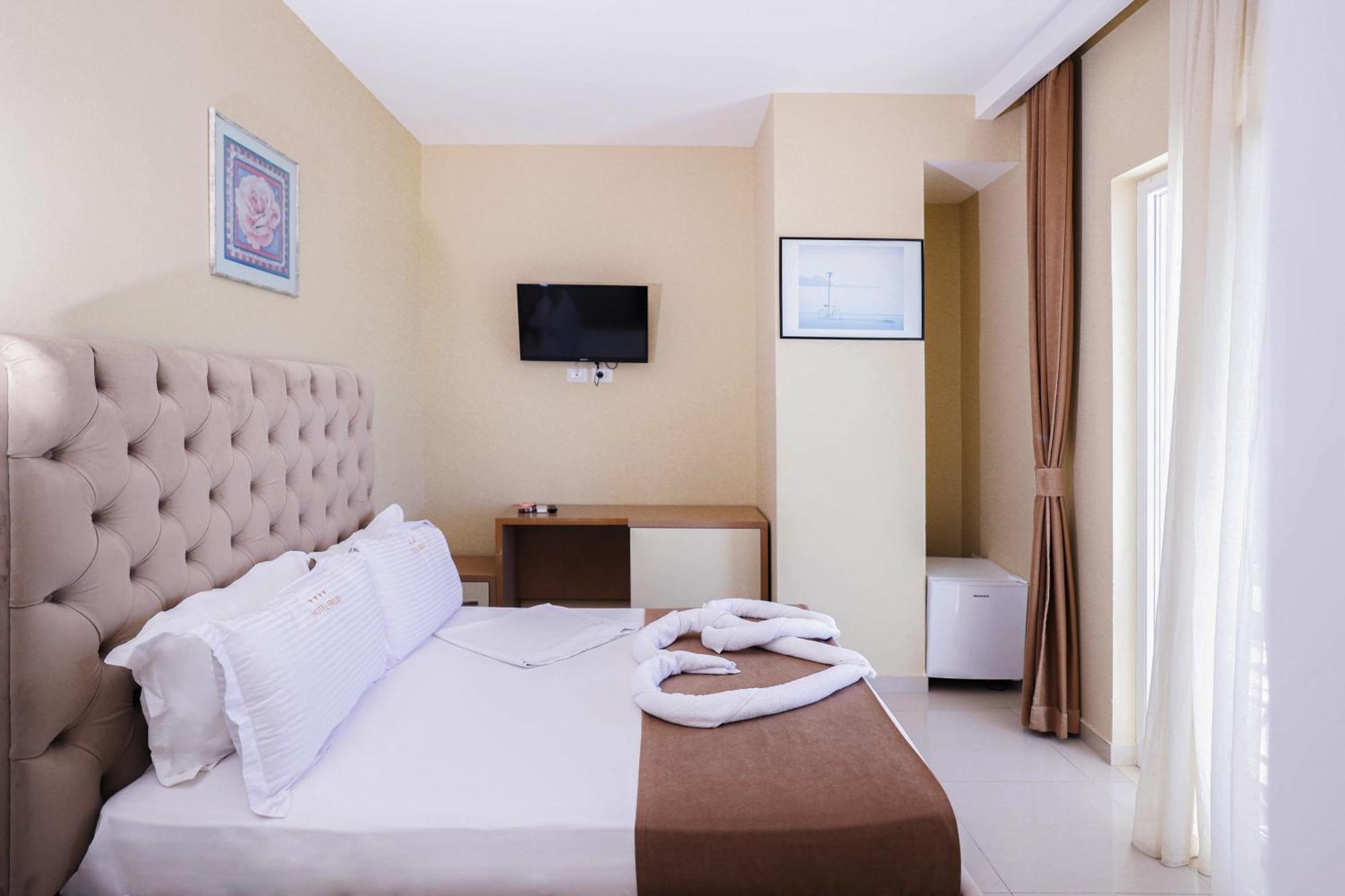 Shëngjin Hotel Frojd - Beach Front Resort מראה חיצוני תמונה
